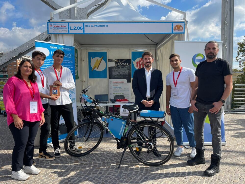 Bicicletta a idrogeno Comes SpA alla Maker Faire di Roma 2022