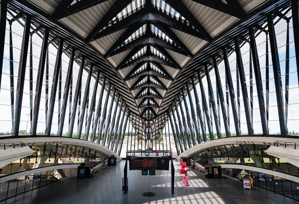 Aeroporto di Lione, vista interna.